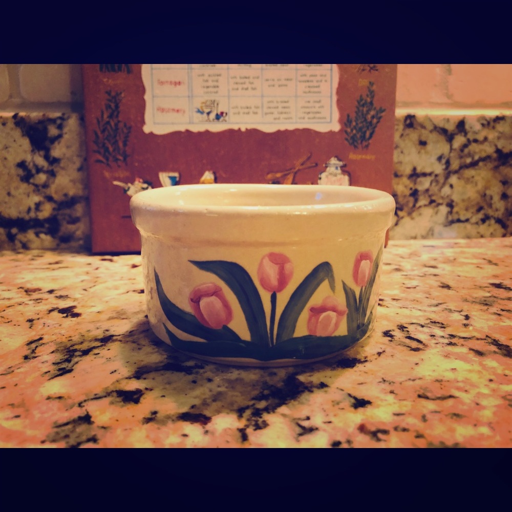 Roseville Miniature Flowered Crock